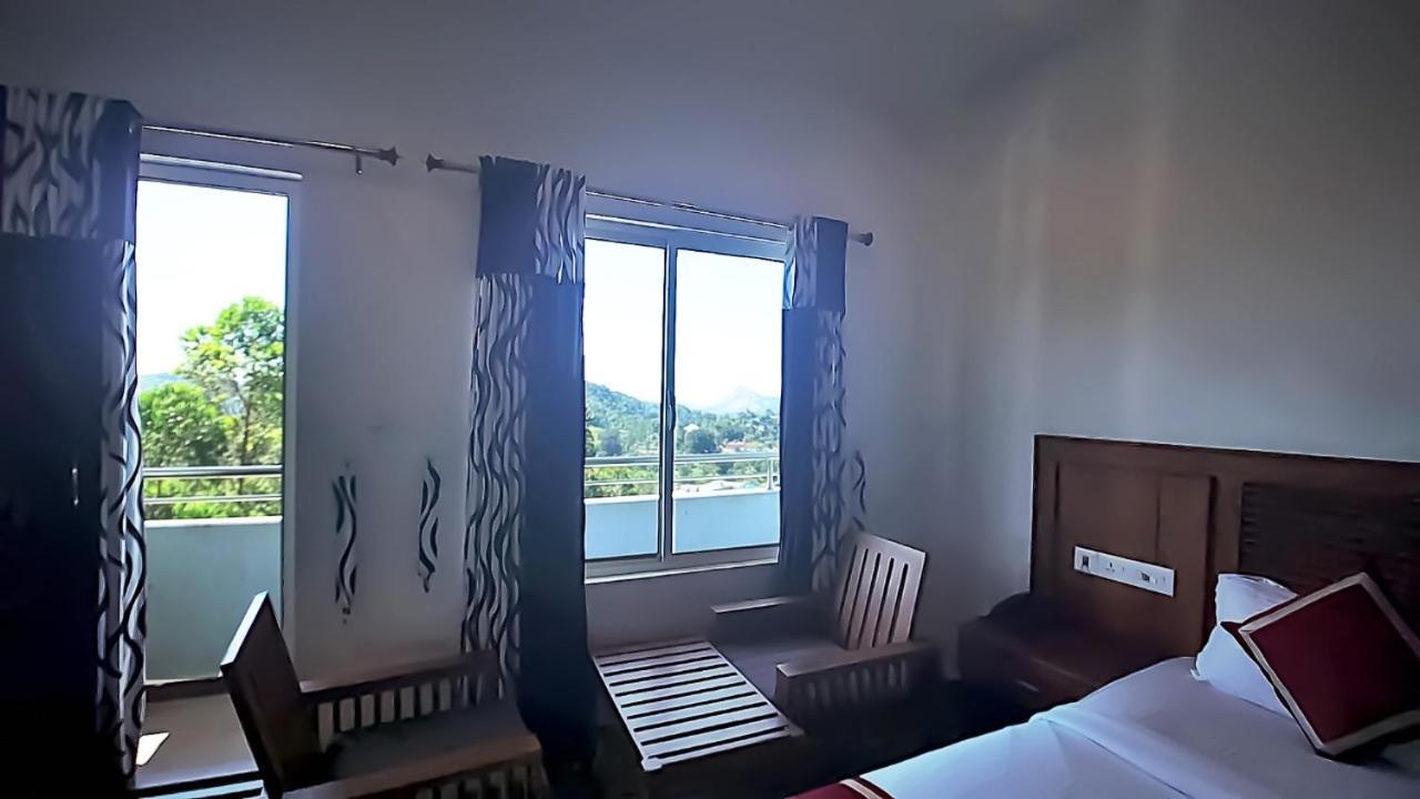 Princess De Munnar - 3 Star Hotel Thiruvananthapuram Δωμάτιο φωτογραφία